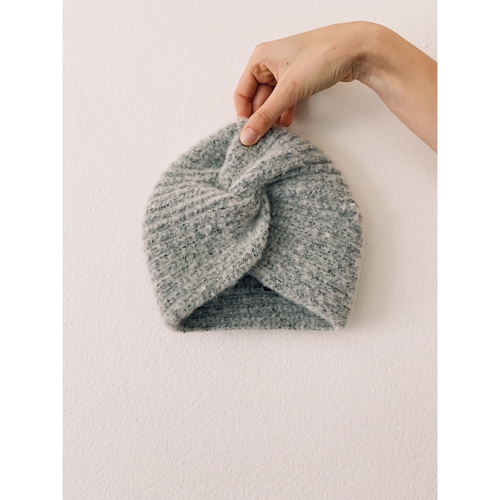 Grey knit beanie